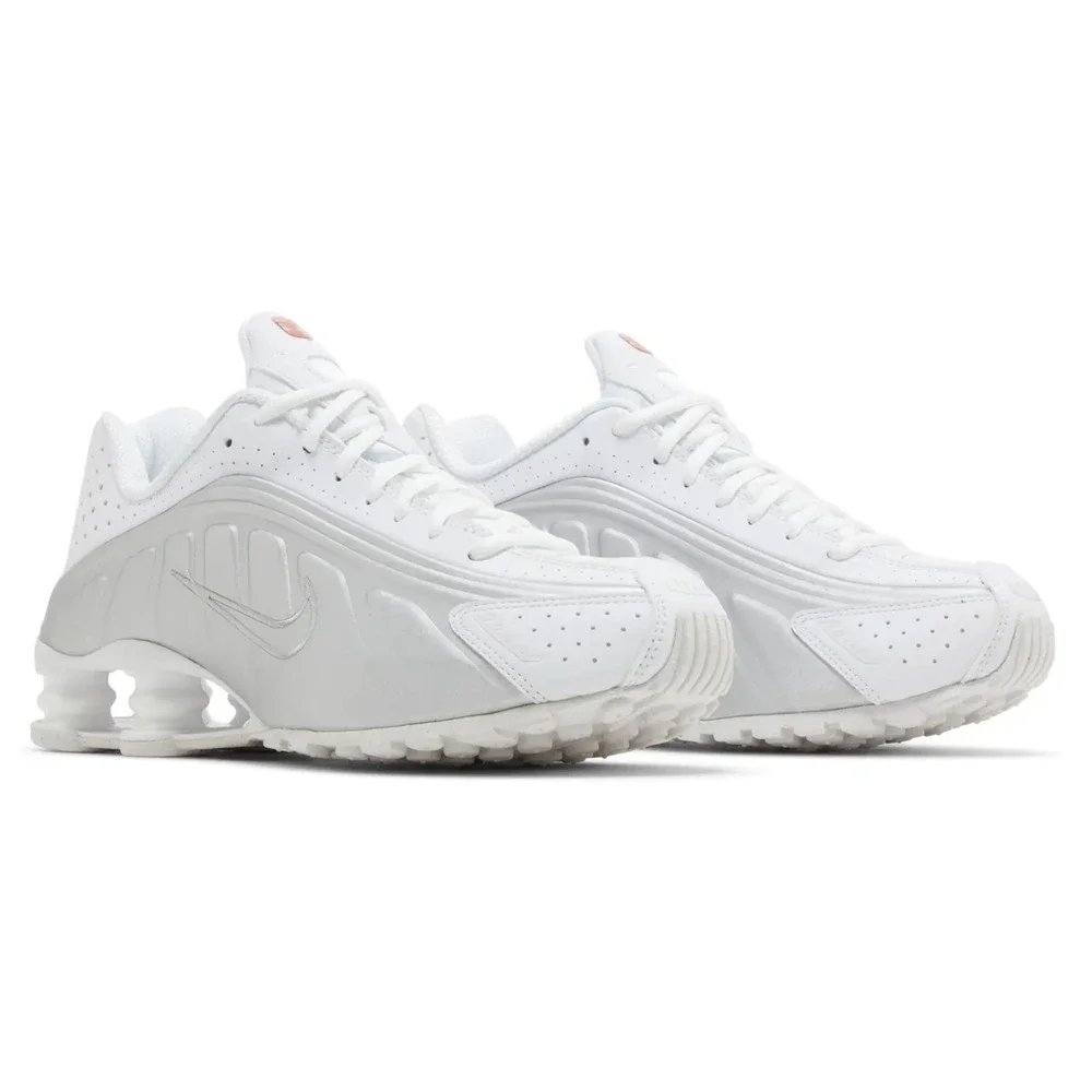 Nike Womens Shox R4 White Bright Crimson Metallic Silver AR3565-101 Size 8